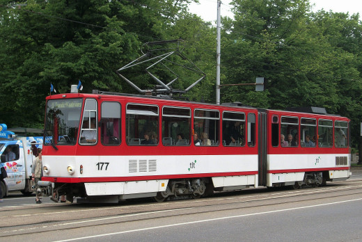 824032 (a): :2048x1367